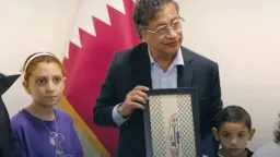 بسبب صورة.. رئيس كولومبيا يثير...