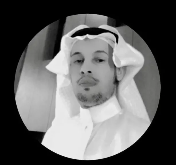 حسن بن دبلان رجل الأعمال وخبير العلاقات الدولية