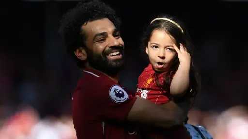 مكة محمد صلاح ممثلة في...