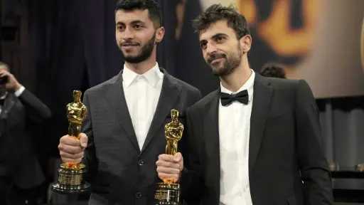 فوز الفيلم الفلسطيني ”لا أرض...