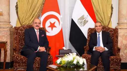 تعزيز التعاون الثنائي.. وزير الخارجية...