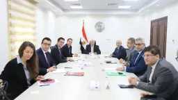 وزير التعليم العالي يبحث مع...