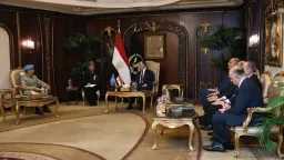 وزير الداخلية يستقبل المستشار الشرطي...