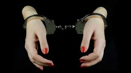 إيطالية من أصل مصري تتهم...