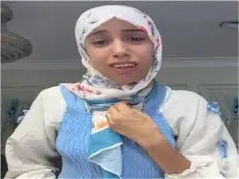 علياء قمرون