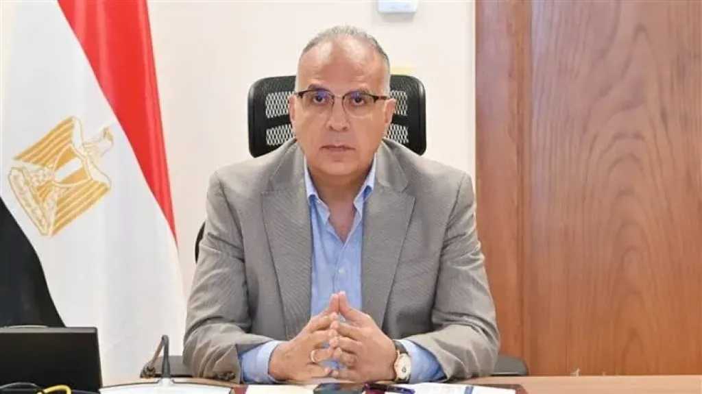 وزير الموارد المائية والري